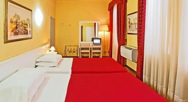 Трёхместный номер Standard Albergo Nazionale