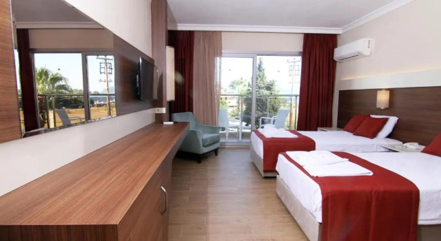 Трёхместный номер Standard с видом на город Sunway Club Otel