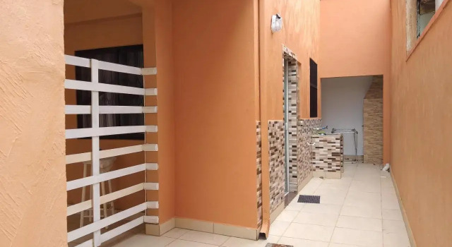 Casa 01 Dorm Terreno Compartido, Забронировать Отель Бомбиньяс Санта-Катарина