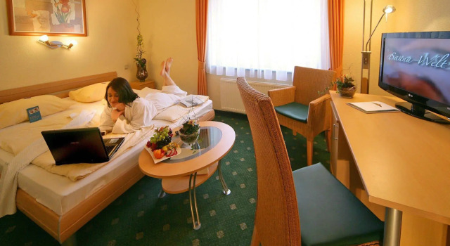 Trihotel Rostock, Забронировать Отель Росток Мекленбург-Померания
