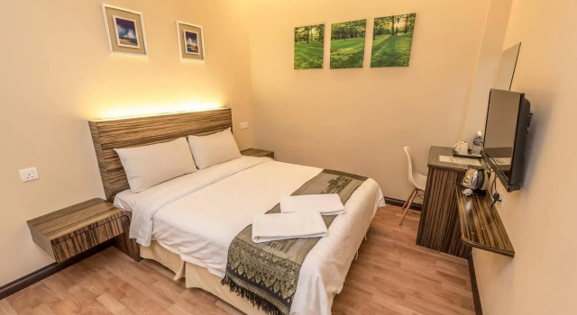 Little Gaya Hotel