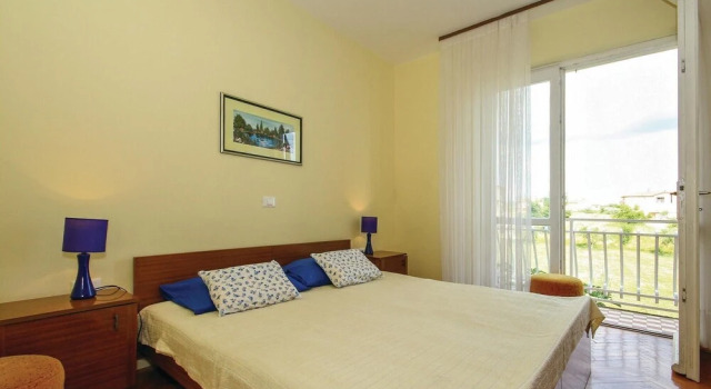 Beautiful Apartment in Umag With 3 Bedrooms and Wifi