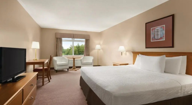 Номер Deluxe Days Inn by Wyndham Oromocto Conference Centre