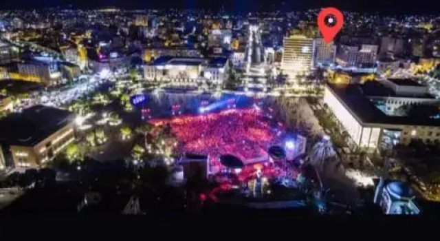 Skanderbeg Square Deluxe 1