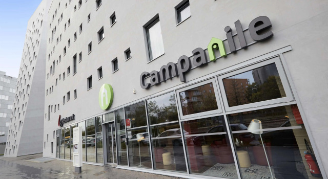 Campanile Lille Euralille, Забронировать Отель Ла-Мадлен О-де-Франс