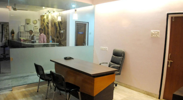 Hotel Shree Maya, Забронировать Отель Отели штата Махараштры с завтраком, Завтраки