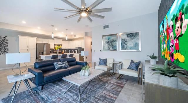 EF103 Storey Lake Condo 2 bed 2 bath Free Waterpark