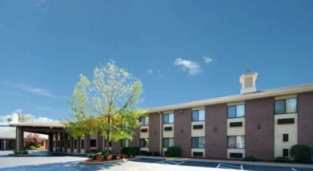 Comfort Inn Mount Vernon, Prenota Hotel Hotel a Ohio con piscina, Piscina