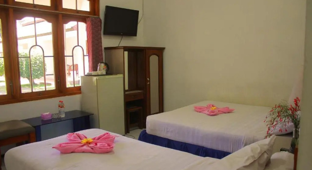 Executive Dreier Zimmer Berlian Abadi Hotel by Sinergi
