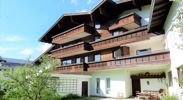 Pleasant Holiday Home in Altenmarkt im Pongau with Garden, Забронировать Дом для отпуска Виллы Альтенмаркт, Вилла
