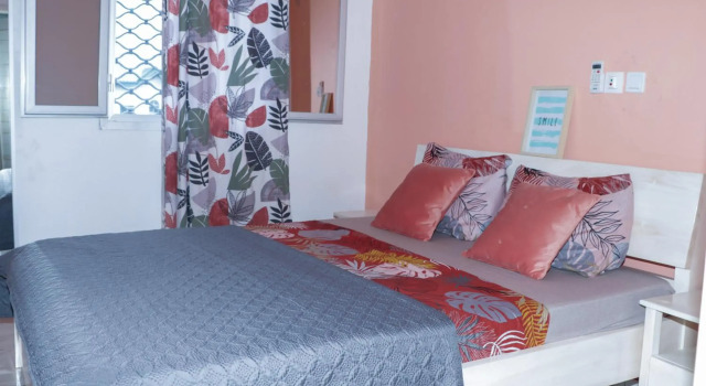 ENJOY n RELAX, Book Hotel Douala Wouri