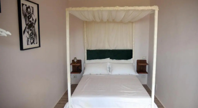"Le Pietre Silenti" Antica Dimora Del 1300' (Adults Only), Book Hotel Hotels in Nerola with Parking, Parking