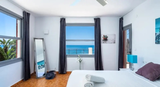 Villa - 4 Bedrooms with Pool, WiFi and Sea views - 107880, Забронировать Вилла Отели Фуэнхирола 4 звезды, 4*