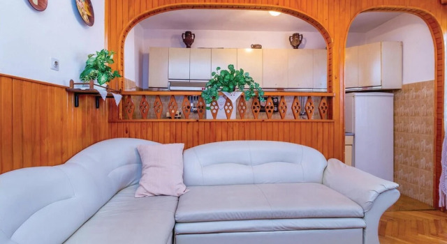 Awesome Apartment in Senj With 3 Bedrooms and Wifi, Prenota Appartamento Segna 
