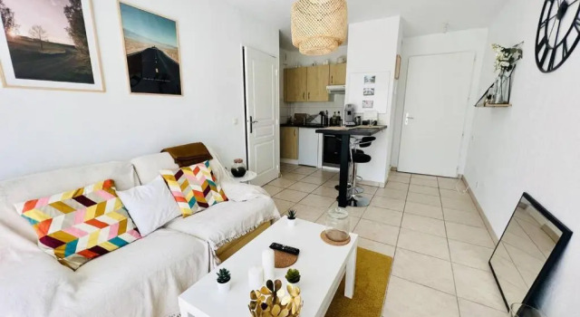 Appartement Cambo-les-Bains, 1 pièce, 2 personnes - FR-1-495-105, Prenota Appartamento Hotel a Aquitania con parcheggio, Parcheggio