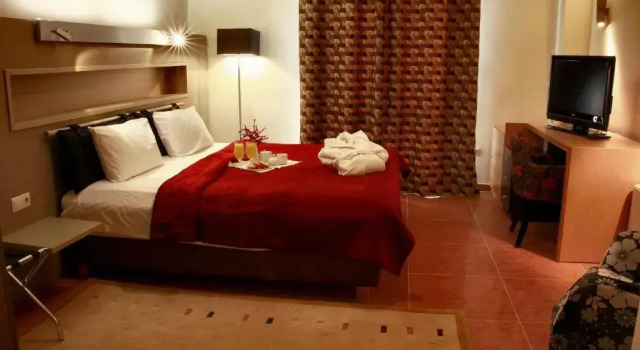Aigai Hotel, Buchen Sie Hotel Hotels in Edessa mit Pool, Schwimmbad