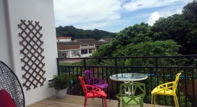 Люкс с 2 комнатами с балконом One More Homestay
