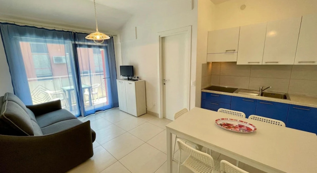 Апартаменты с 2 комнатами с балконом Functional Flat in a Residential Area