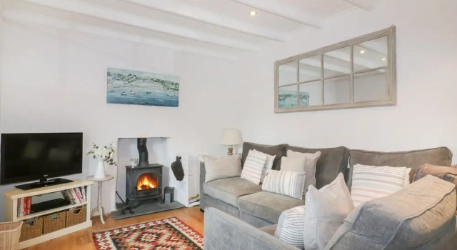 Dale Cottage, Book Feriehus Hoteller i Crantock med parkering, Parkering