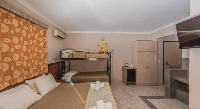 Трёхместный номер Standard Planos Beach Hotel