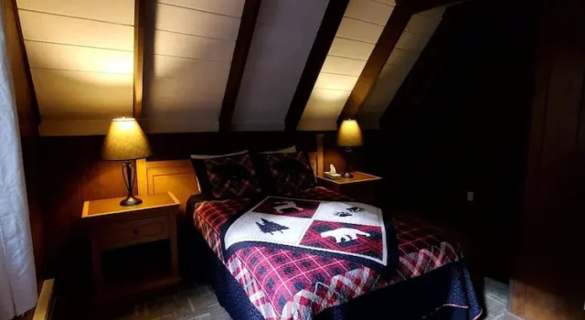 Шале Mountain Getaway - Hidden Creek Chalet
