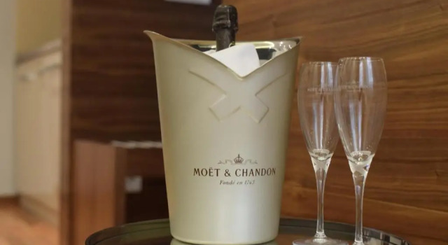 Апартаменты Standard NV Luxury Suites & Spa
