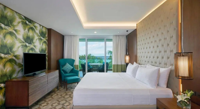 Двухместный люкс Premium Movenpick Resort & Spa Boracay