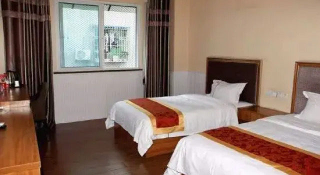 Guiyuan Business Hotel
