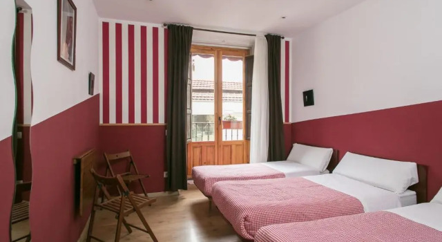 Трёхместный номер Standard Hostal Abaaly