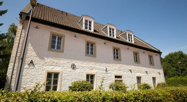 Hotel Gut Grossrotter Hof, Забронировать Отель Rondorf Кельн