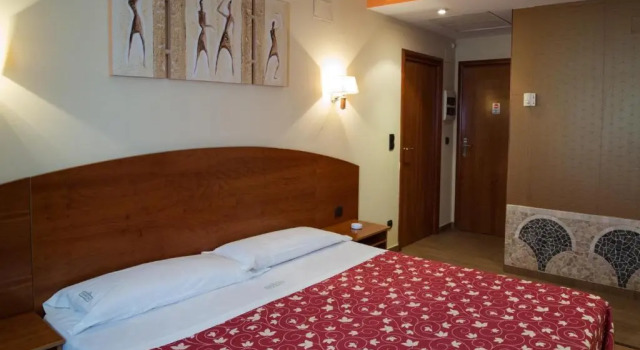Люкс Motel Emporio