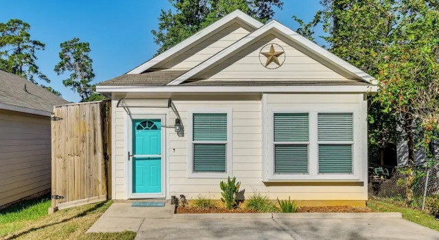Коттедж Pet-friendly Home 2 Miles to Lake Conroe!