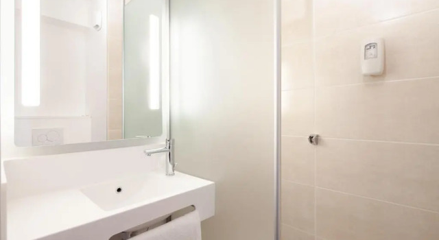 Двухместный номер Standard B&B Hôtel Thionville Centre Gare Porte du Luxembourg A31- Confort climatisé