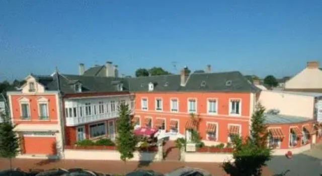 Hotel Restaurant L'Escapade, Забронировать Отель Карантан 