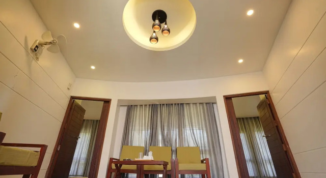 Номер Executive Mayookham Resorts