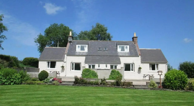 Eastwood Cottage, Book Feriehus Sommerhuse i Grampian, Hytte