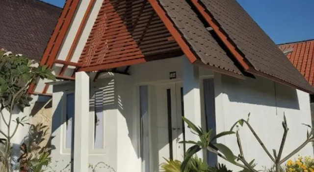 Cozzy white house villa, Prenota Villa Lukluk Indonesia