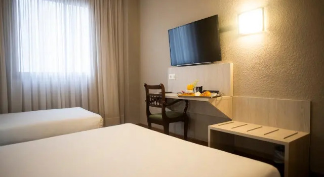 Номер Standard B&B HOTEL Zaragoza Royal