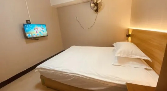 Standardowy dwuosobowy pokój Yadu Hotel