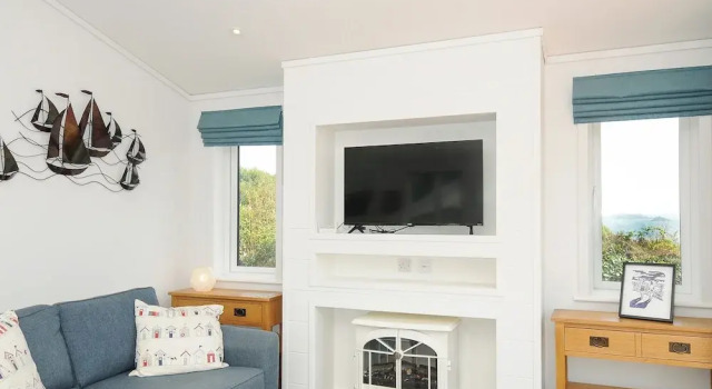 Midway Lodge