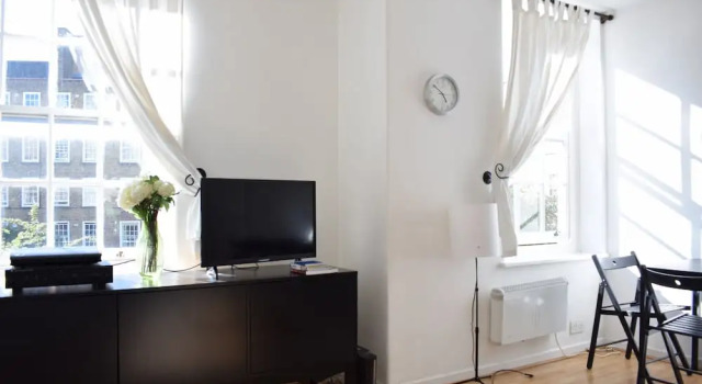 1 Bedroom Flat in Battersea, Забронировать Отель Отели Баттерси 3 звезды, 3*