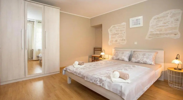 Villa 1399, Book Villa Hoteller i Hreljici med parkering, Parkering
