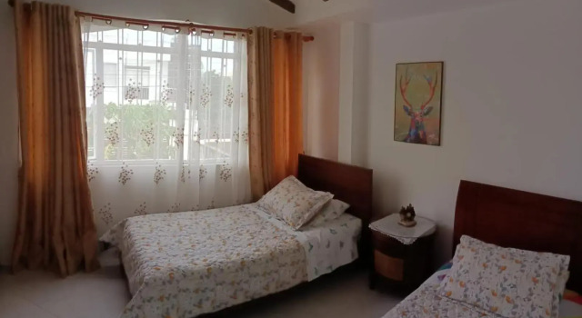 Hermosa y espaciosa casa familiar en Anapoima, Book Hotel Hotels in Anapoima with Parking, Parking