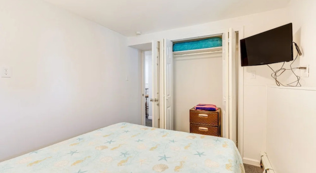 Milford Vacation Rental 1 Block to Beach, Book Hotel Milford Connecticut