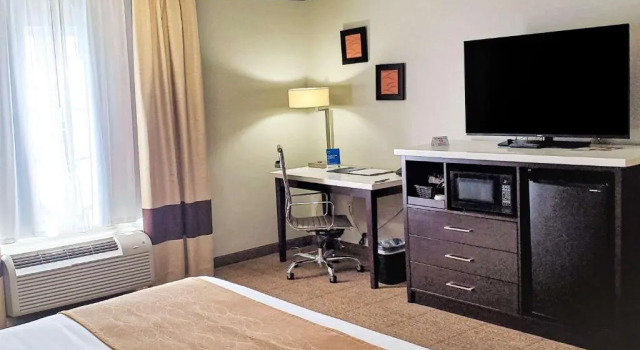 Семейный люкс Comfort Inn & Suites Near Universal - N Hollywood - Burbank