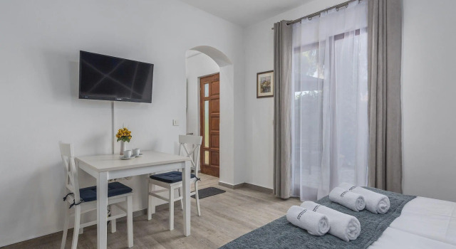 Modern one bedroom apartment with terrace near the beach and centre of Rovinj, Забронировать Апартаменты/квартира Ровинь Rovinj Riviera, рядом с Пристань для яхт Ровиня