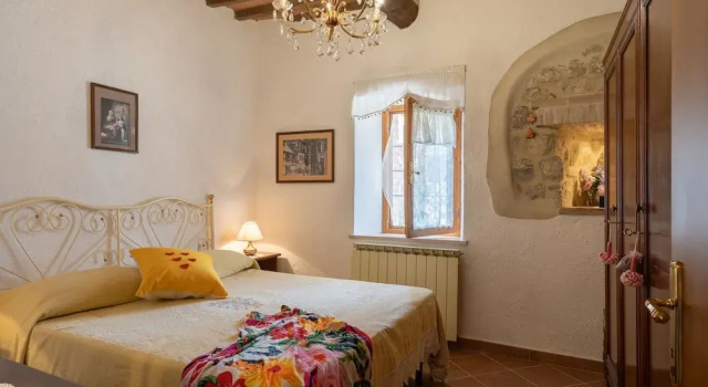 Superior Ground Floor Apartment With Pool View, Buchen Sie Ferienwohnung Hotels in Elsa-Tal mit Parkplatz, Parkplätze