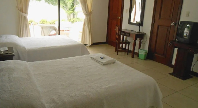 Maracas Inn, Забронировать Отель Отели в центре Манагуа с завтраком, отели в центре Манагуа с завтраком