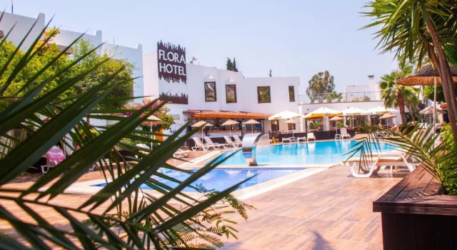 Двухместный номер Standard Flora Hotel