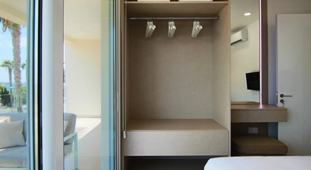 Phaedrus Living: Seaview Luxury Flat Limnaria 114